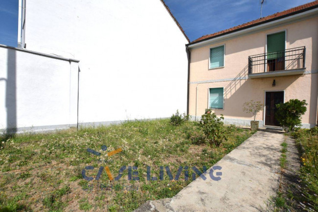 Appartamento in vendita a Rosate