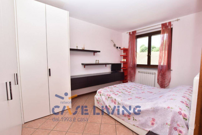 Appartamento in vendita a Rosate