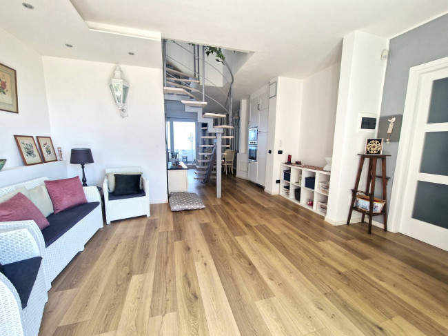 Casa semi indipendente in vendita a Sirmione
