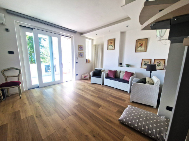 Casa semi indipendente in vendita a Sirmione