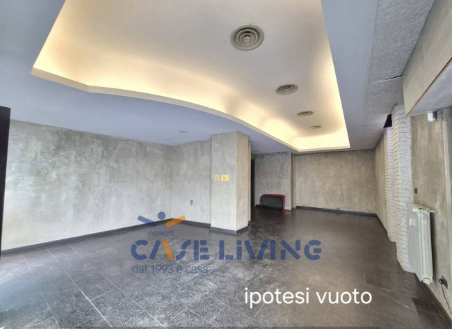 Locale commerciale in affitto a Milano