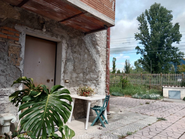 Rustico in vendita a Terni (TR)