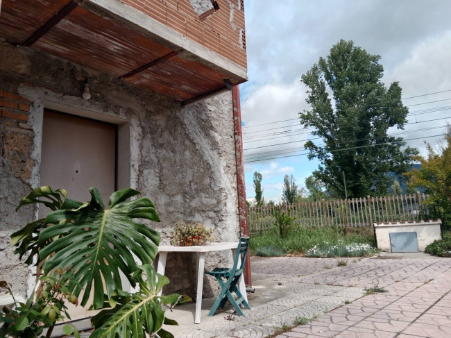 Rustico in vendita a Terni (TR)