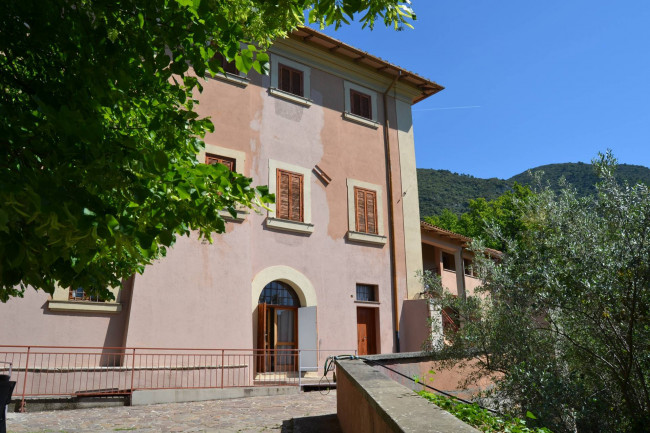 Villa in vendita a Piediluco, Terni (TR)