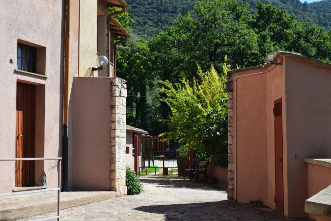 Villa in vendita a Piediluco, Terni (TR)