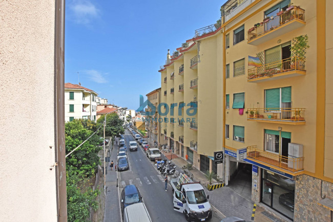 Appartamento in vendita a Borgo, Sanremo (IM)