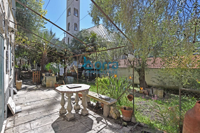 Casa indipendente in vendita a Borgo, Sanremo (IM)