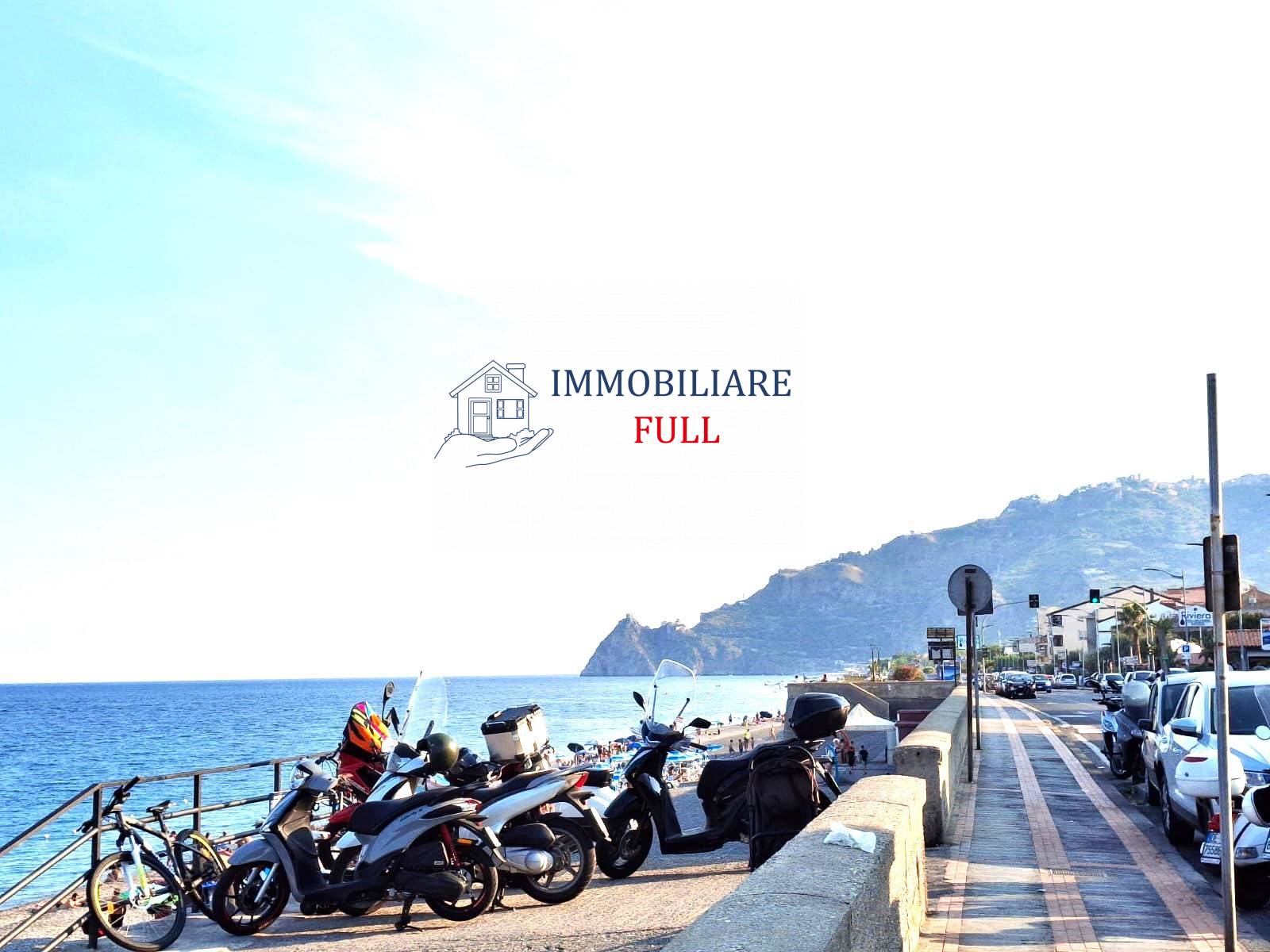 Appartamento in vendita a Santa Teresa di Riva