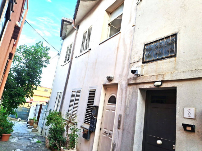 Casa Semindipendente in vendita a Messina