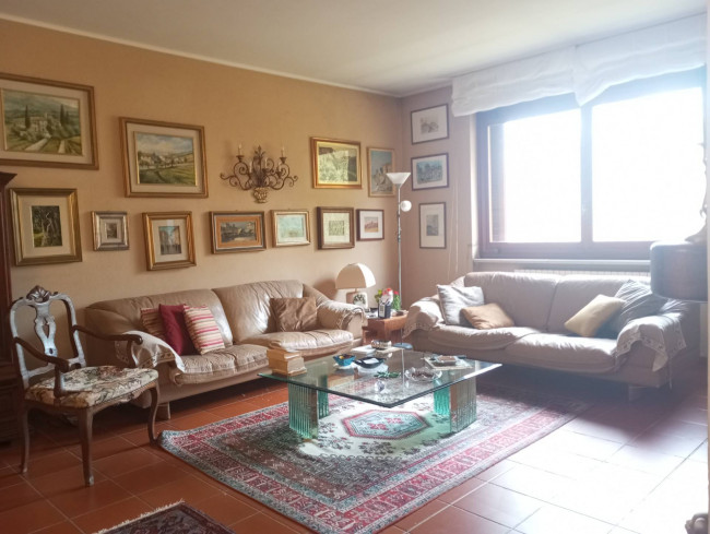Villa in vendita a Borgosesia