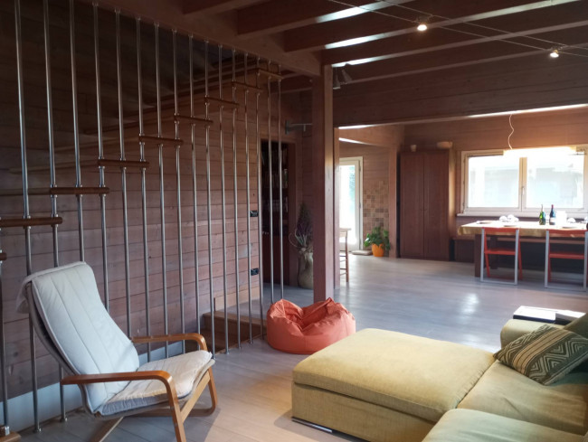 Villa in vendita a Lozzolo