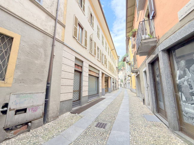 Attività commerciale in affitto a Varallo
