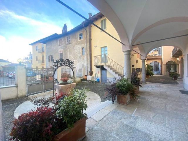 Studio/Ufficio in affitto a Borgosesia