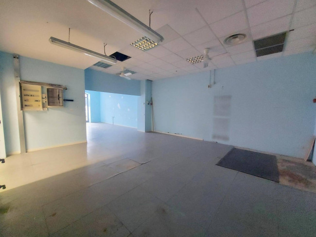 Attività commerciale in affitto a Borgosesia