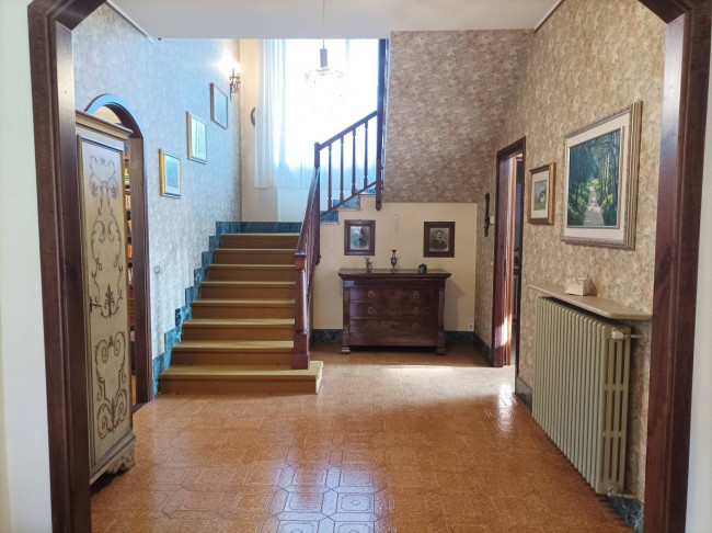 Villa in vendita a Borgosesia