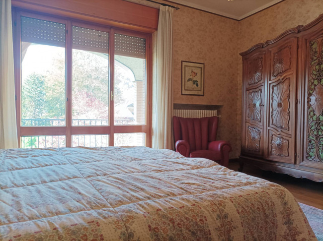 Villa in vendita a Borgosesia