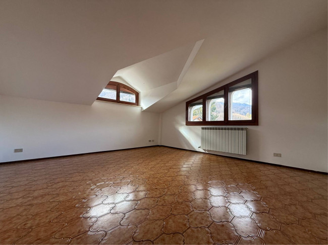 Casa singola in vendita a Borgosesia