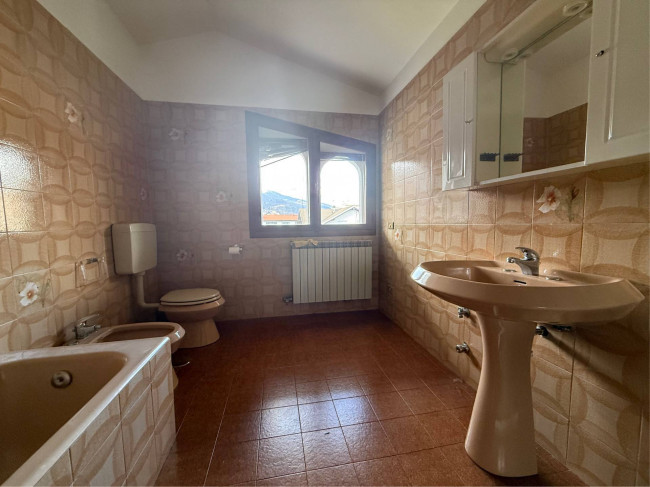 Casa singola in vendita a Borgosesia