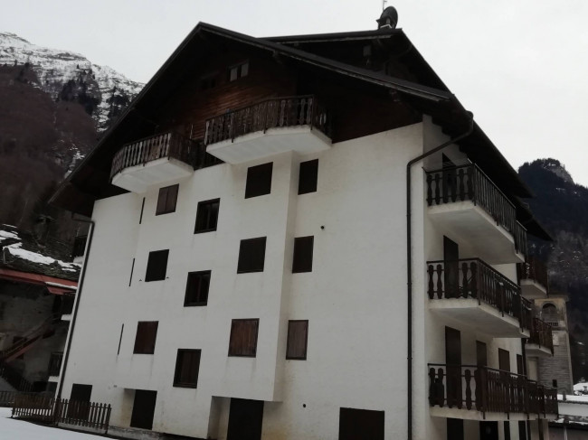 Appartamento in vendita a Mollia