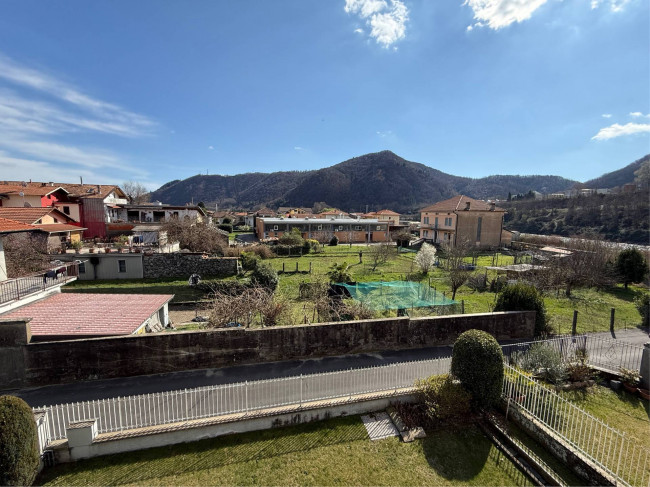 Casa singola in vendita a Borgosesia