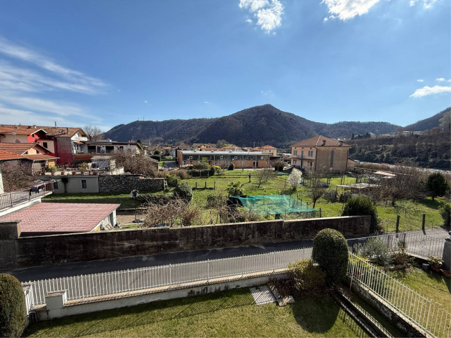 Casa singola in vendita a Borgosesia