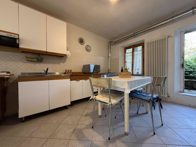 Casa singola in vendita a Postua