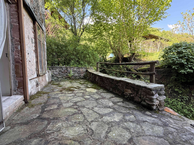 Casa singola in vendita a Postua