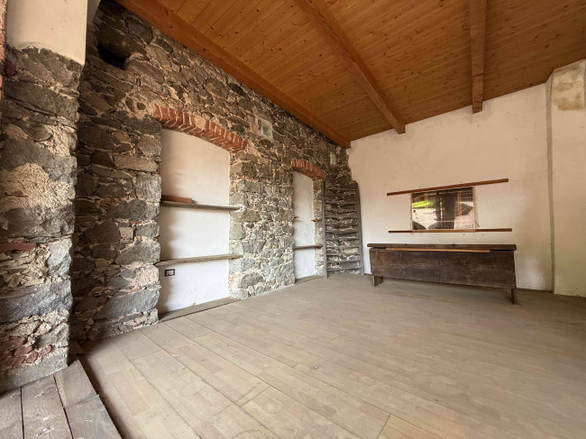 Casa singola in vendita a Postua