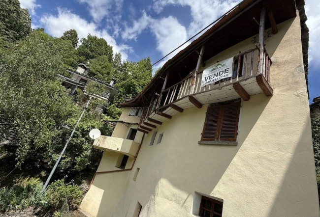 Casa singola in vendita a Piode