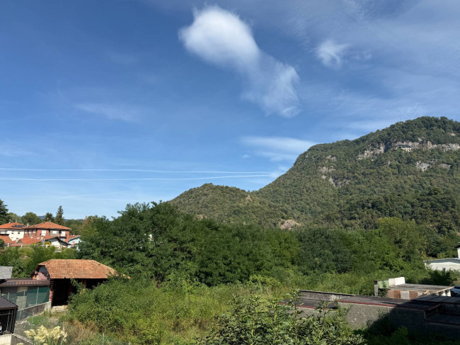 Appartamento in vendita a Borgosesia