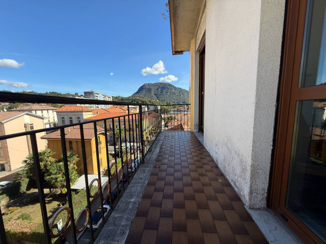 Appartamento in vendita a Borgosesia