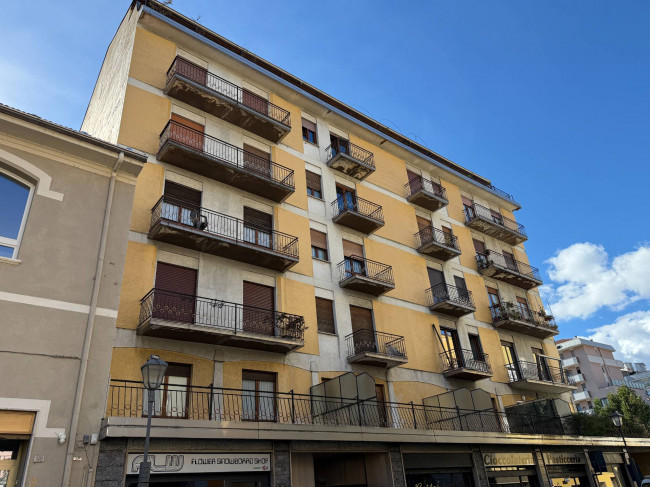 Appartamento in vendita a Borgosesia