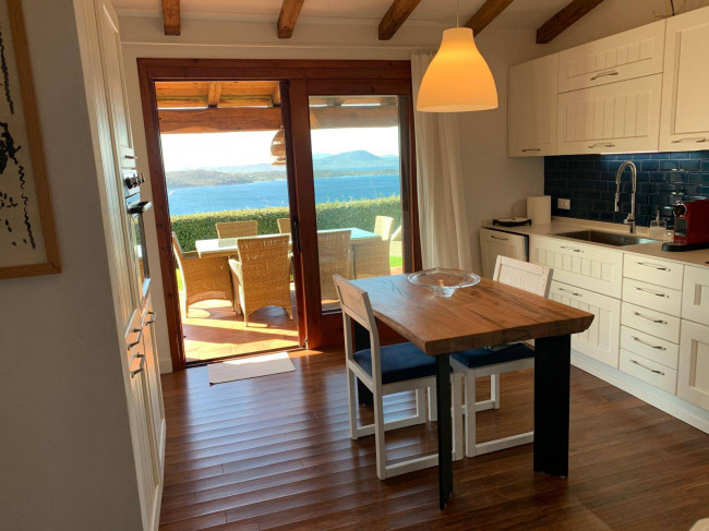 Villa in vendita a San Teodoro