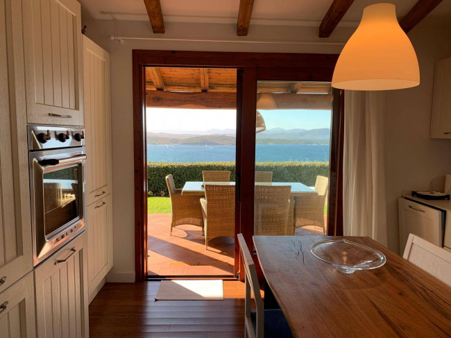 Villa in vendita a San Teodoro