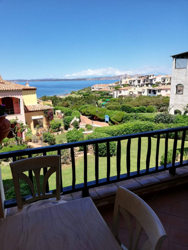 Appartamento in vendita a Arzachena