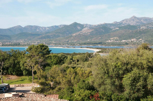 Appartamento in vendita a San Teodoro