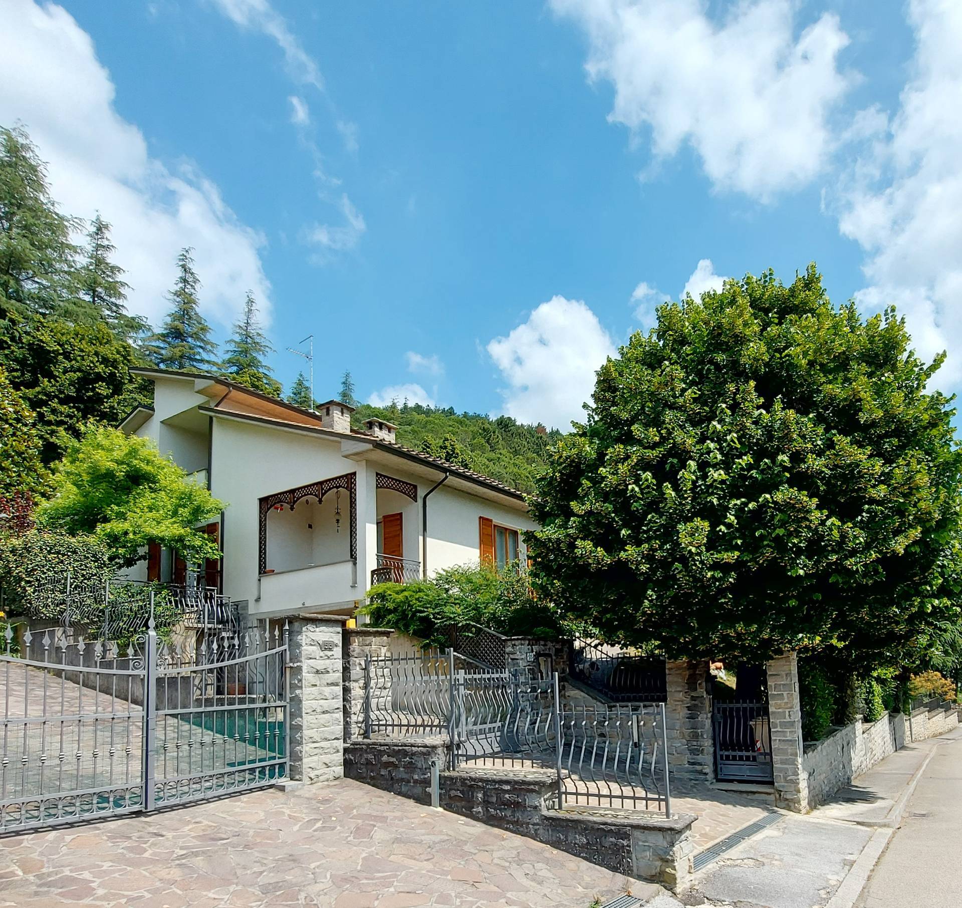 Villa in vendita a Modigliana (FC)