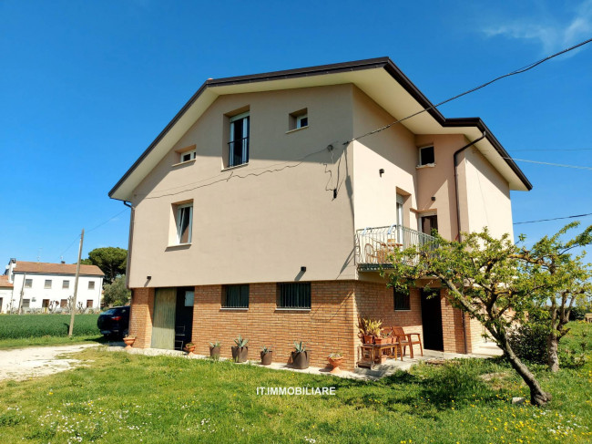 Villa in vendita a Branzolino, Forlì (FC)