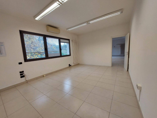 Loft/Open space in vendita a Mazzini, Bologna (BO)