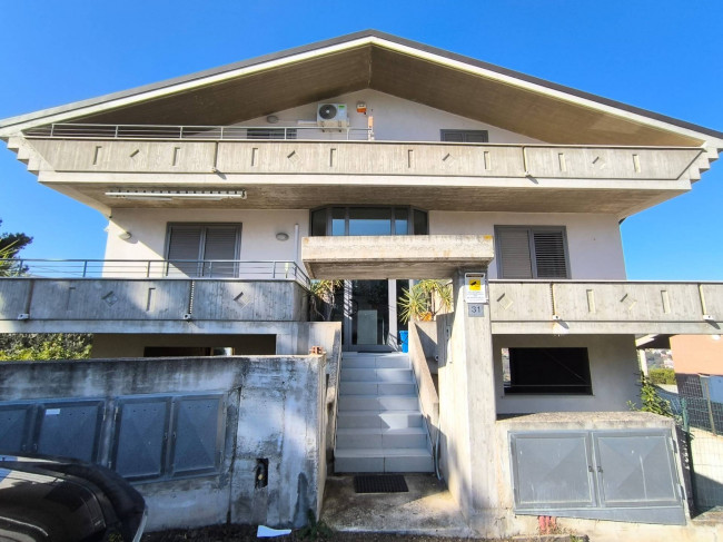 Villetta Bifamiliare in vendita a Pescara