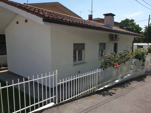 Casa indipendente in affitto a Ronchi Dei Legionari (GO)