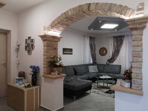 Casa indipendente in vendita a Villa Rosa, Martinsicuro (TE)