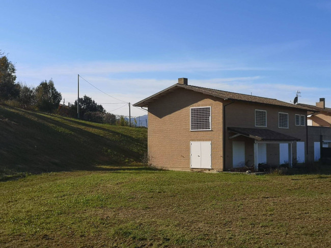 Casa bifamiliare in vendita a Controguerra