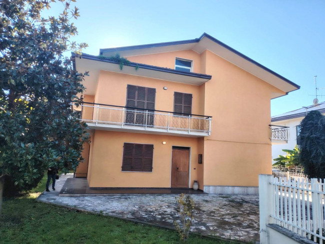 Villa in vendita a Corropoli