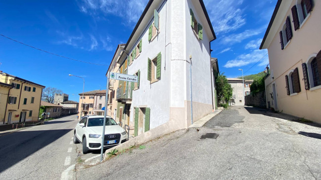 Casa indipendente in vendita a Pesina, Caprino Veronese (VR)