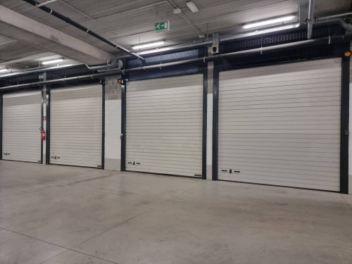 Garage/Box/Posto auto in vendita a Saint-christophe (AO)