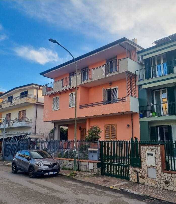 Casa indipendente in vendita a Orta Di Atella (CE)
