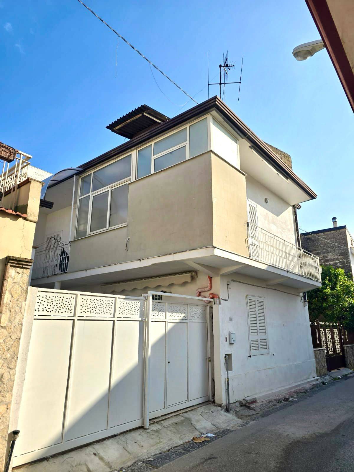 Casa indipendente in vendita a Sant'arpino (CE)