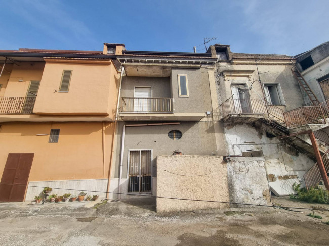 Appartamento in vendita a Montedecoro, Maddaloni (CE)