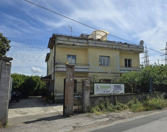Casa singola in vendita a Caserta